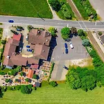 Und Restaurant Nehrener Hof 3*