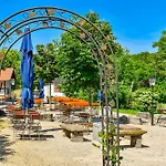 فندق Und Restaurant Nehrener Hof 3*