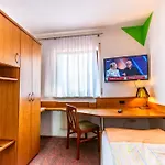 Und Restaurant Nehrener Hof 3* Nehren (Baden-Wurttemberg)