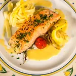 فندق Und Restaurant Nehrener Hof