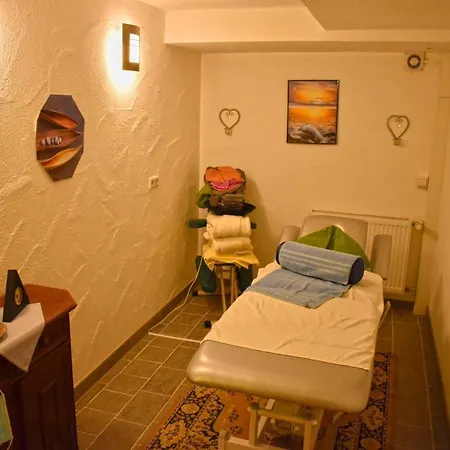 Nehrener Hof Hotel 3*