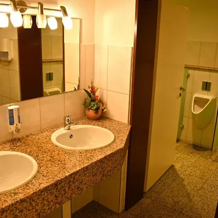 Hotel Nehrener Hof 3*
