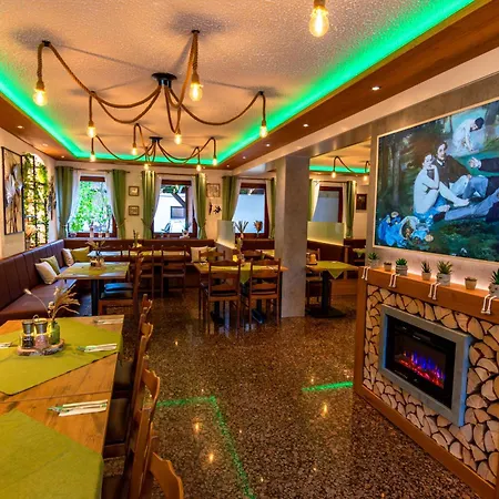 Und Restaurant Nehrener Hof 3* Nehren