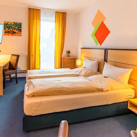 Ξενοδοχείο Und Restaurant Nehrener Hof 3*