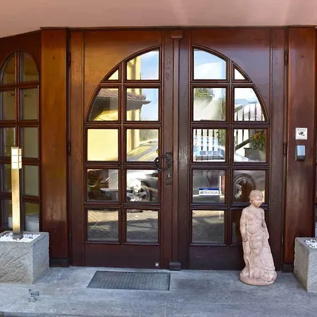 호텔 Und Restaurant Nehrener Hof 3*