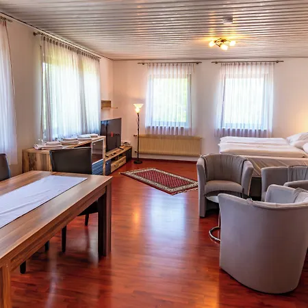 Hotel Nehrener Hof 3*