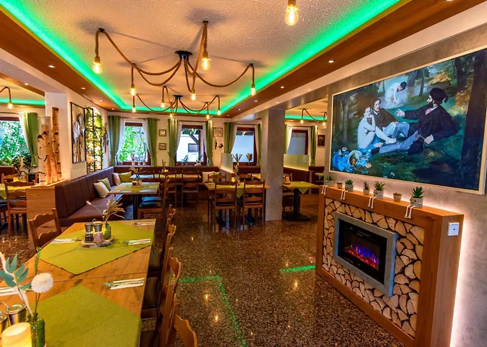 Und Restaurant Nehrener Hof 3* Nehren