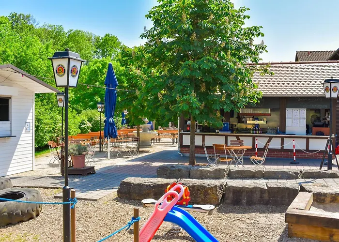 ホテル Und Restaurant Nehrener Hof 3*