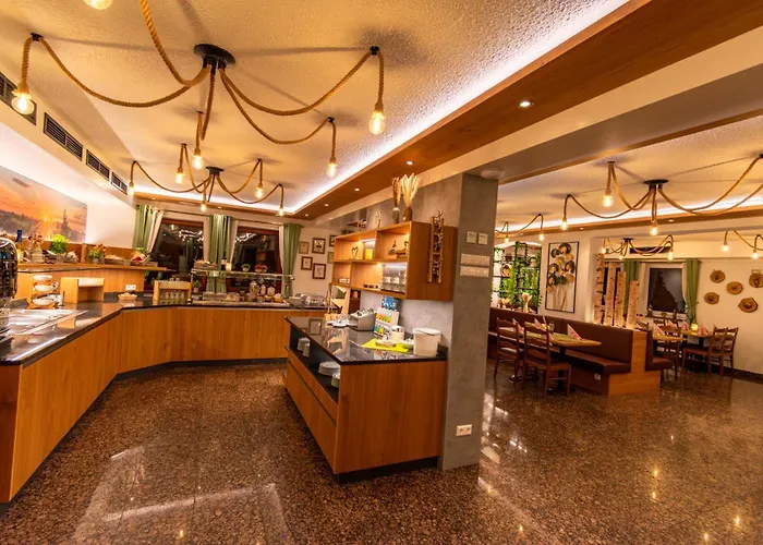 Und Restaurant Nehrener Hof 3* Nehren