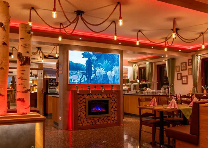 Und Restaurant Nehrener Hof 3*