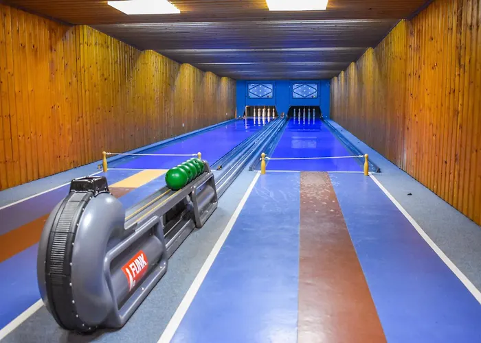 ホテル Und Restaurant Nehrener Hof 3*