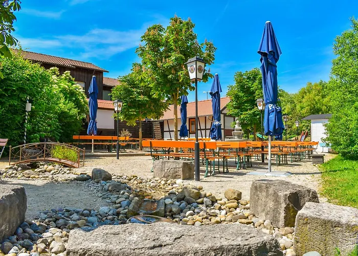 Und Restaurant Nehrener Hof ホテル Nehren