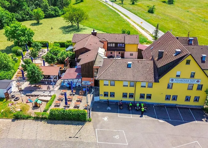 Und Restaurant Nehrener Hof ホテル Nehren