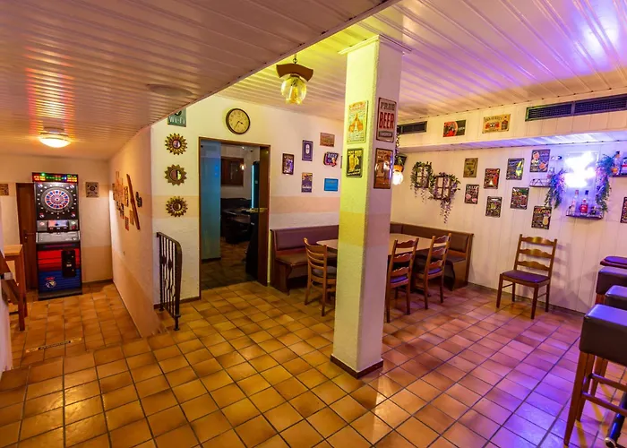 Und Restaurant Nehrener Hof 3* Nehren