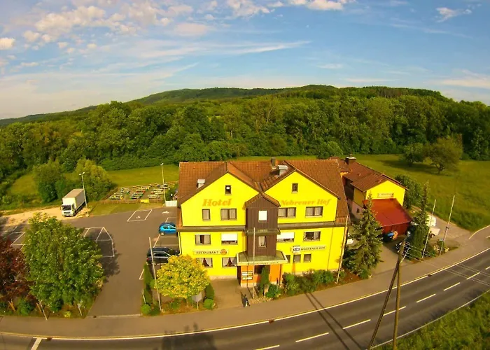 Und Restaurant Nehrener Hof 3*