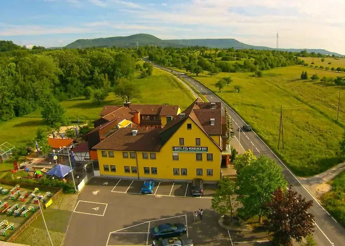 Und Restaurant Nehrener Hof ホテル