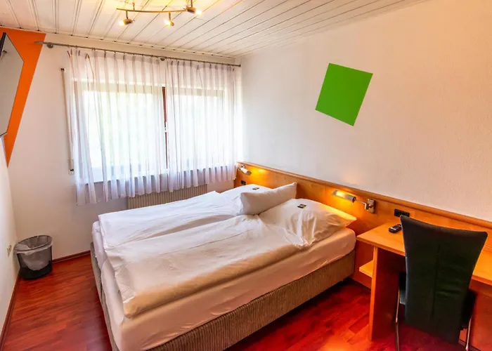 ホテル Und Restaurant Nehrener Hof Nehren